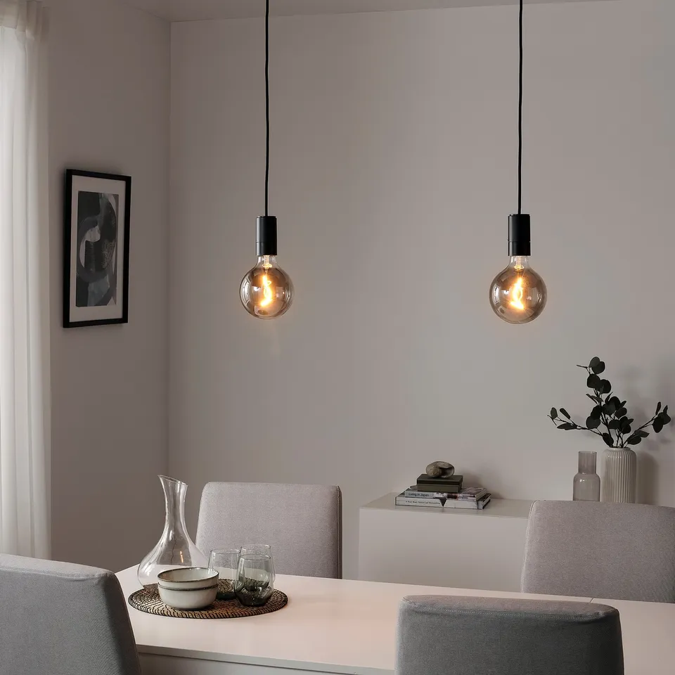 SUNNEBY / MOLNART in a room