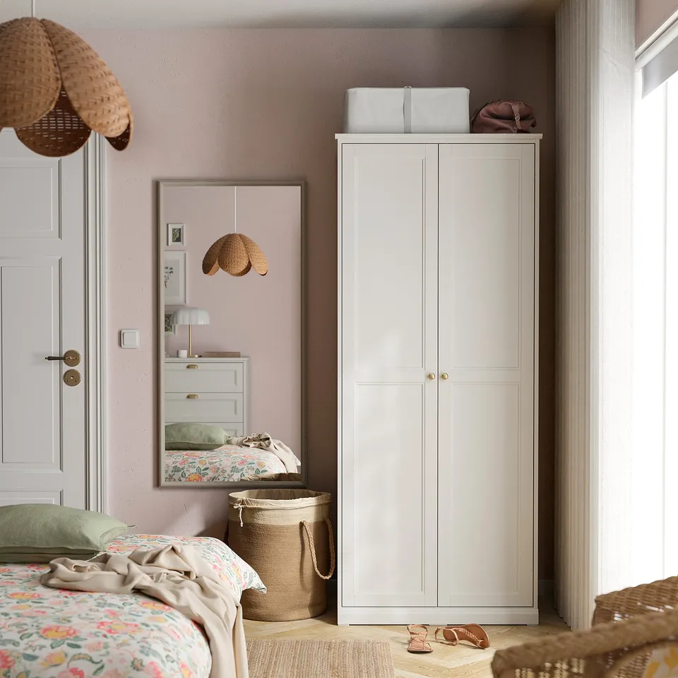 FÅGELFJÄLLET in a room