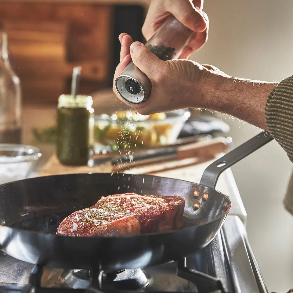 part: VARDAGEN frying pan