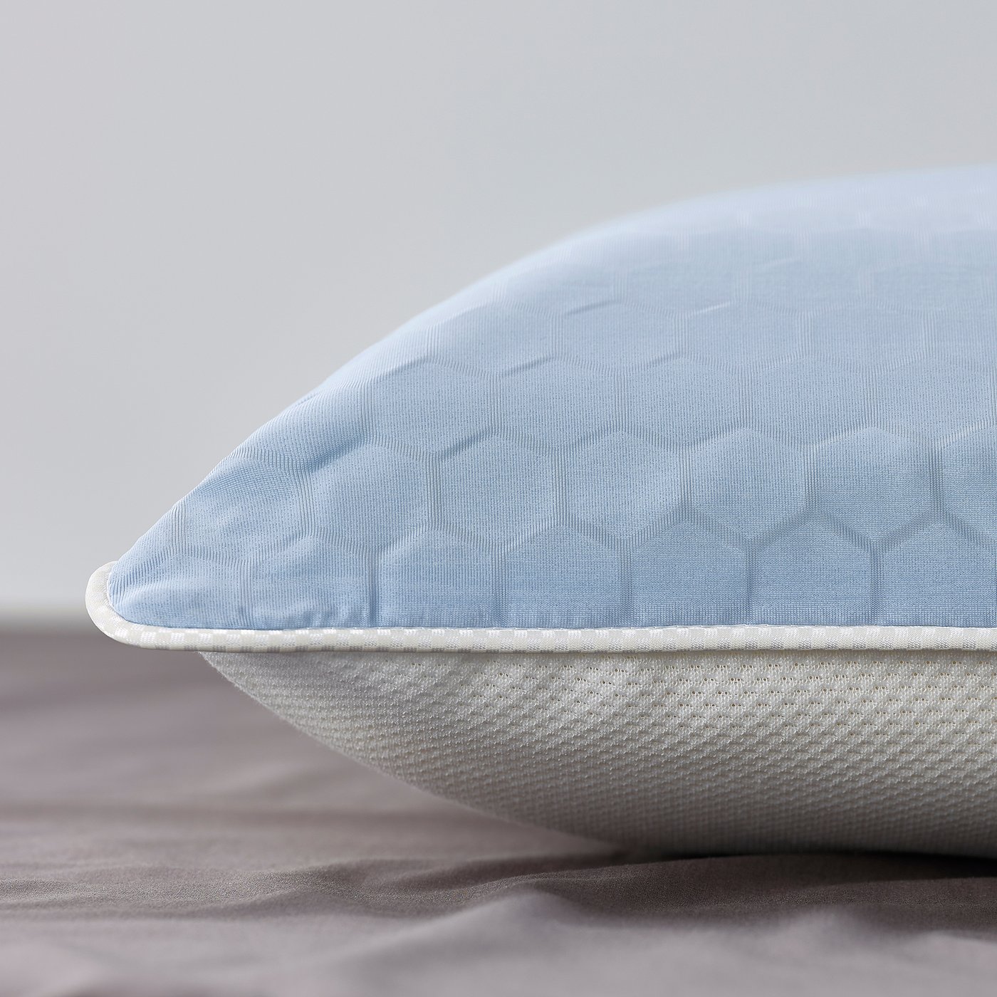 part: KVARNVEN ergonomic pillow, side/back sleeper