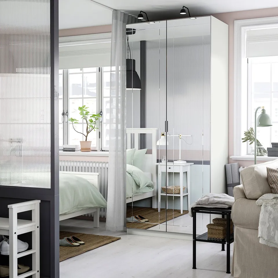 PAX / KAMMARTORP in a room