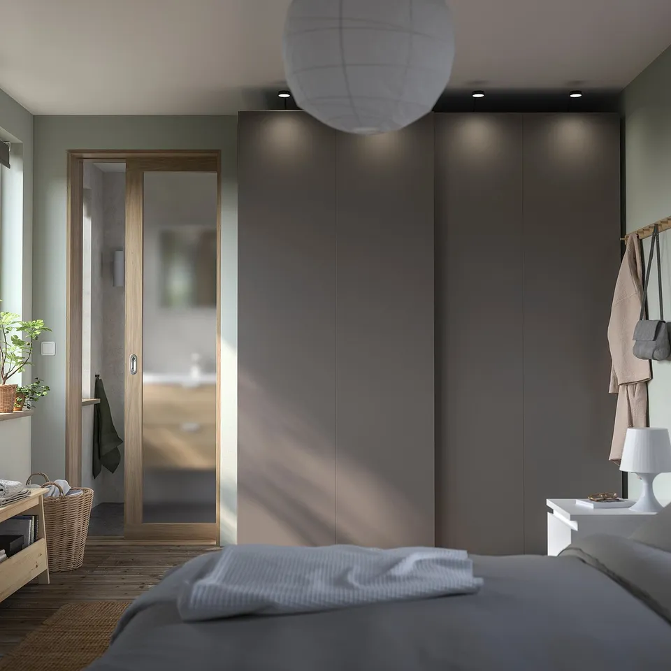 PAX / HASVIK in a room