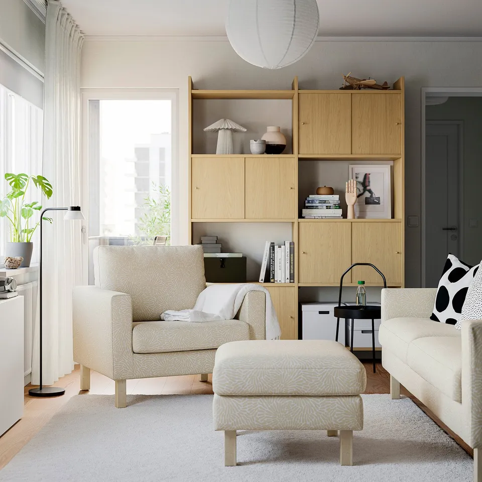 SALTSJÖBADEN in a room
