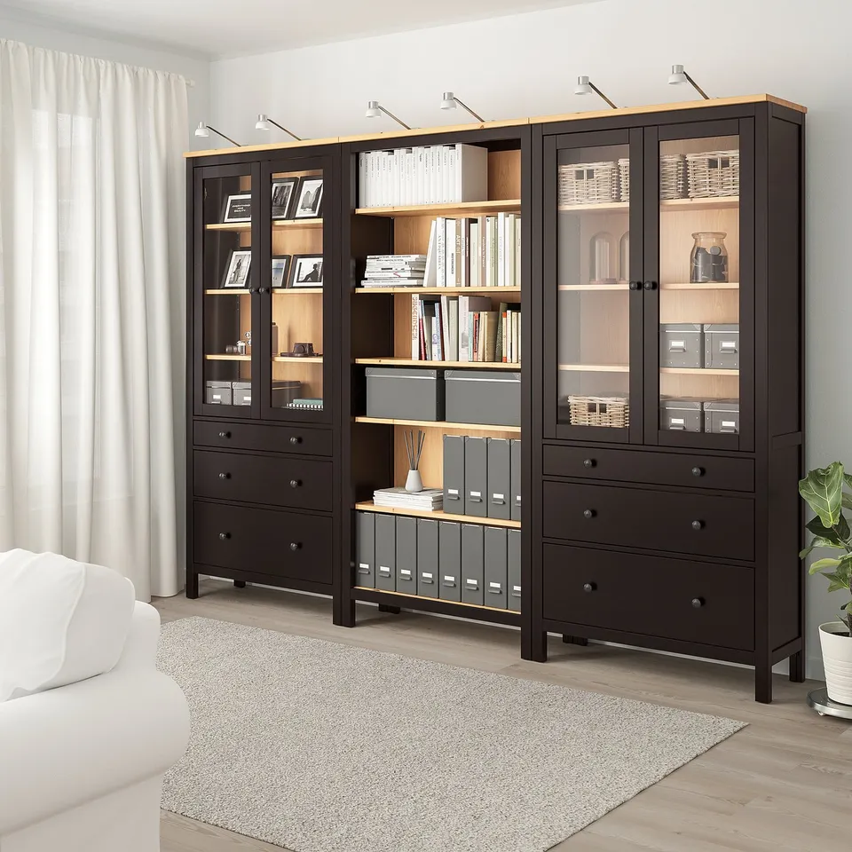 HEMNES in a room