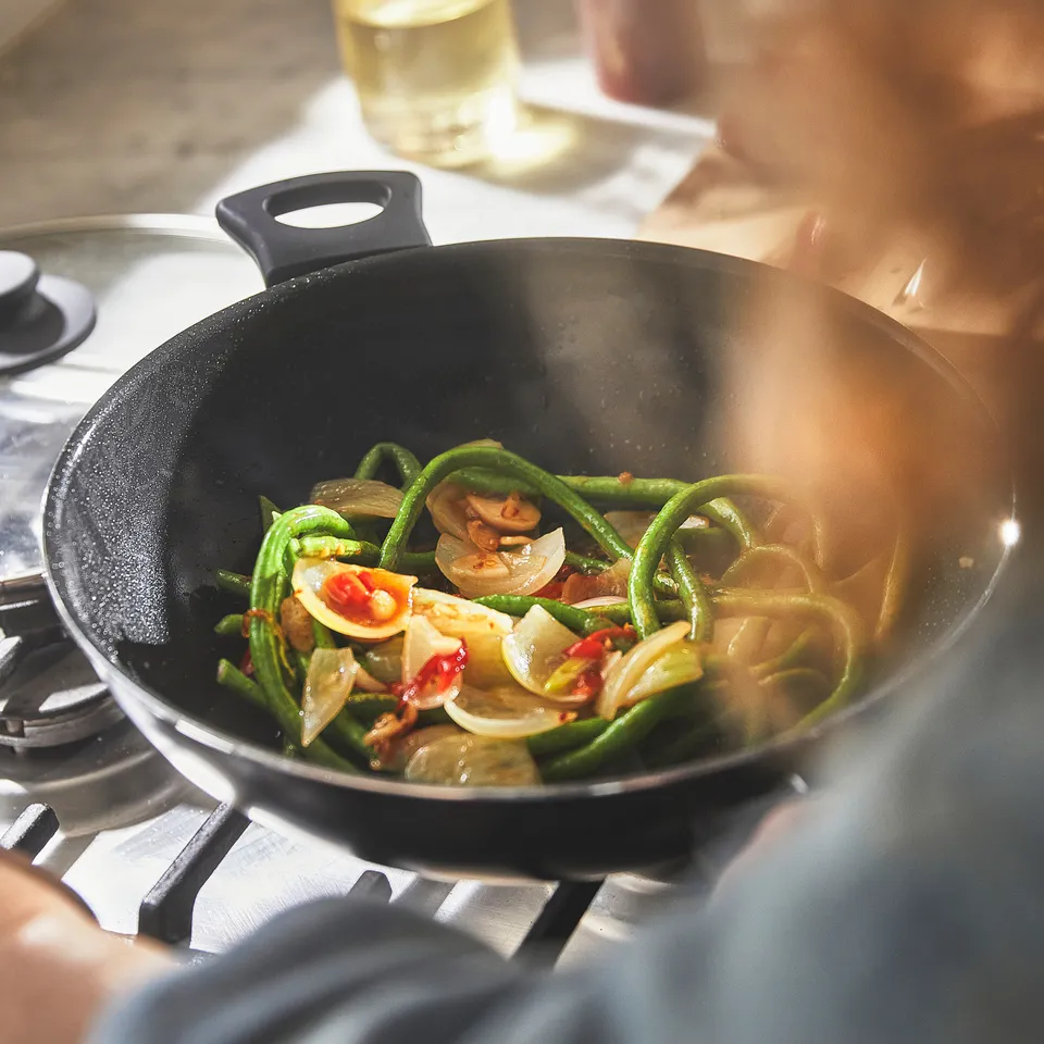 part: HEMLAGAD wok with lid
