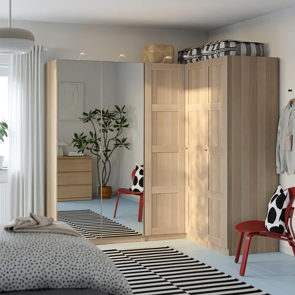 PAX / BERGSBO/ÅHEIM in a room