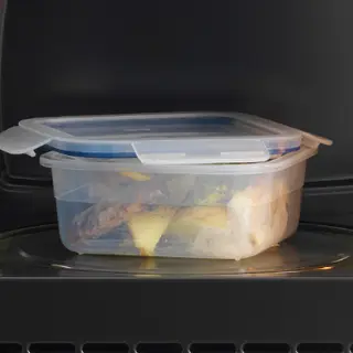 IKEA set: food container + lid