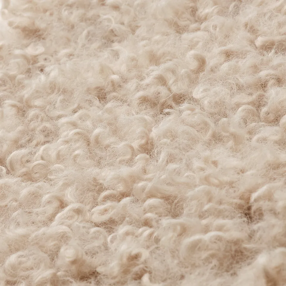 part: MADONNALILJA chair pad