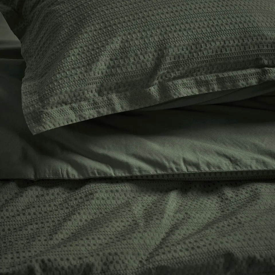 LUKTVICKER Duvet cover and pillowcase, dark green, 150x200/50x80 cm