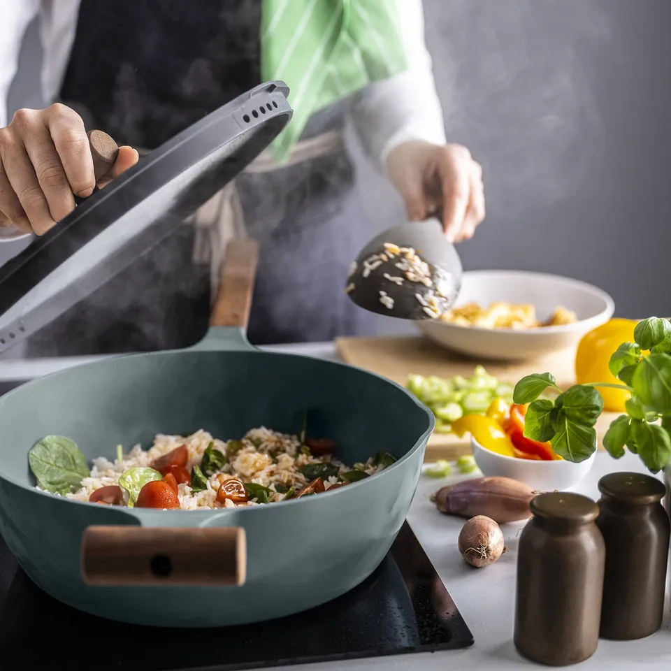part: KLIPPFISK sauté pan with lid