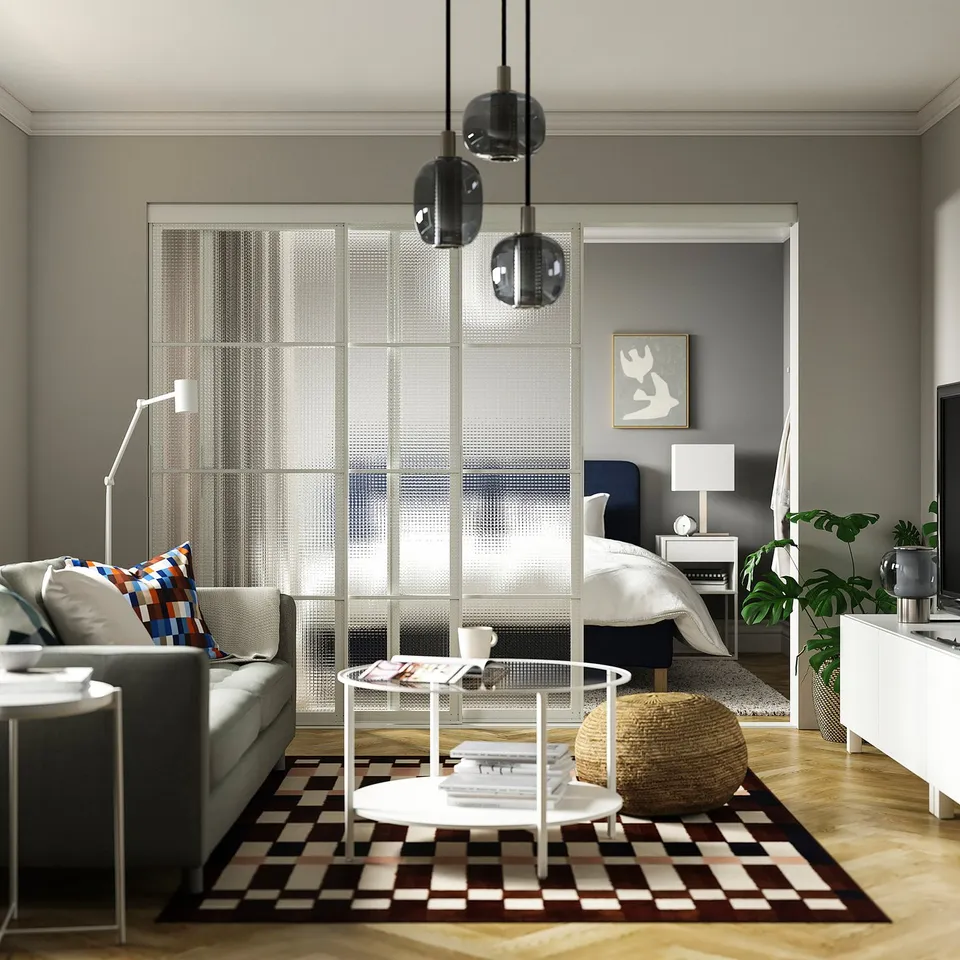 SKYTTA / LUNDBRÄSMA in a room