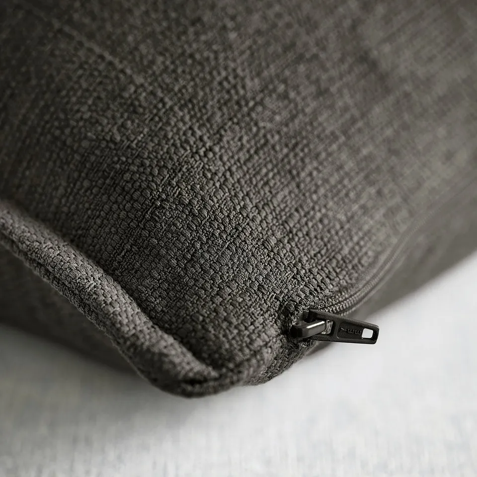 part: LAGERPOPPEL cushion cover