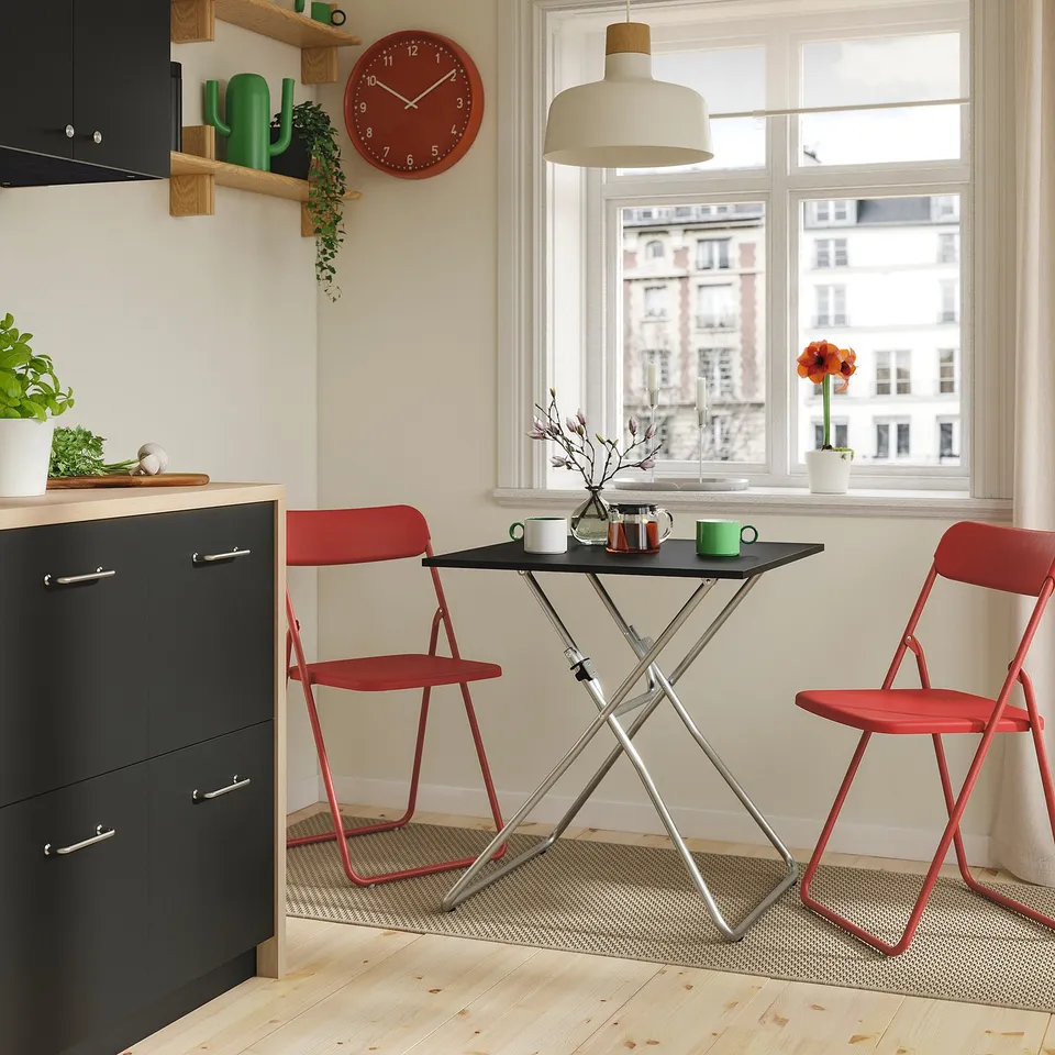 GUNDE / VIHALS Table and 2 folding chairs, folding black/red, 67x67 cm