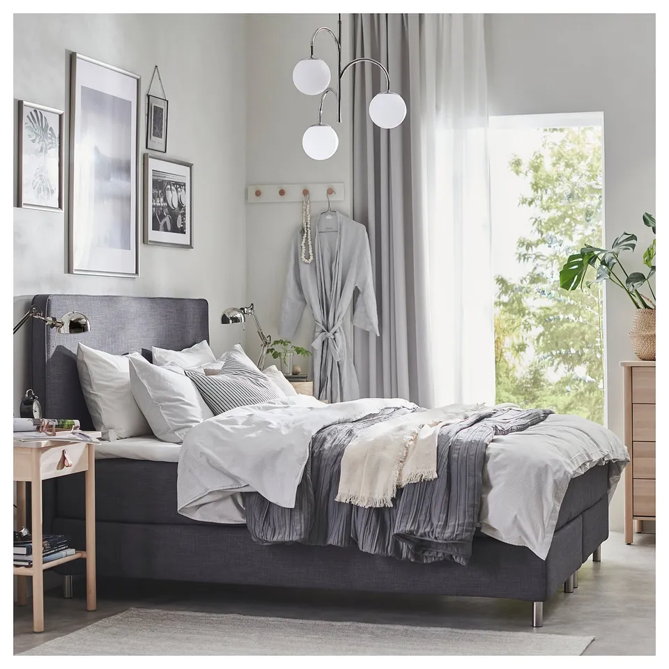 SIMRISHAMN in a room