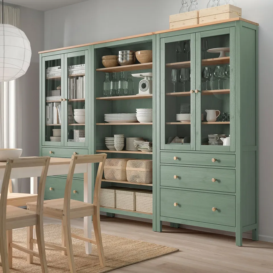 HEMNES in a room