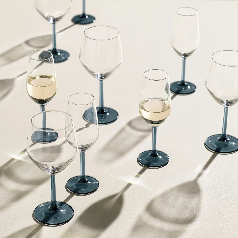 RÖDRÄKA Wine glass, blue-grey/clear glass, 50 cl