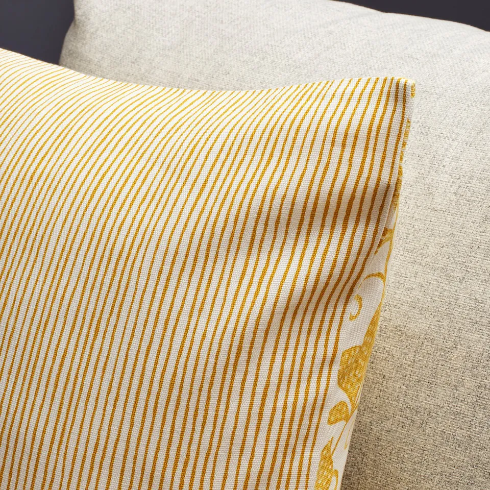 part: FJUNKLOCKA cushion cover