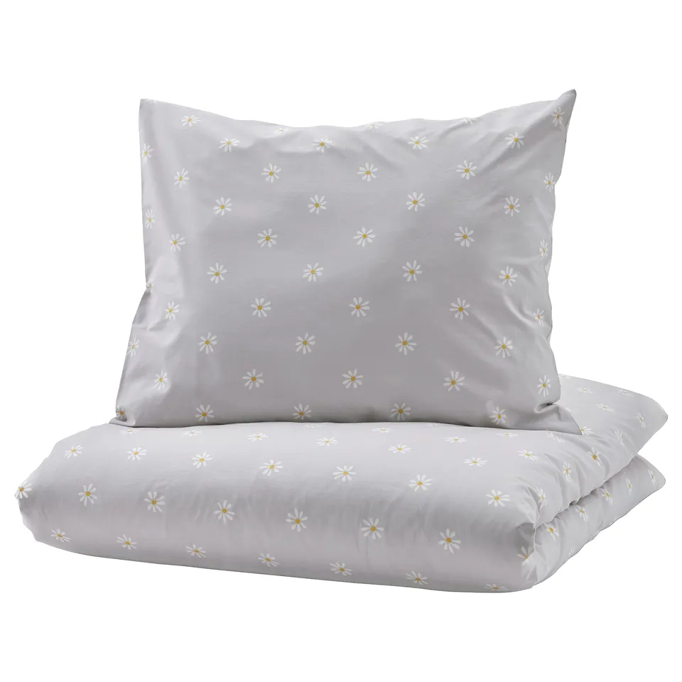 NATTSLÄNDA daisy bedding - grey & white cotton, rectangular, with a soft, crisp texture and a cute daisy design for a summery vibe.