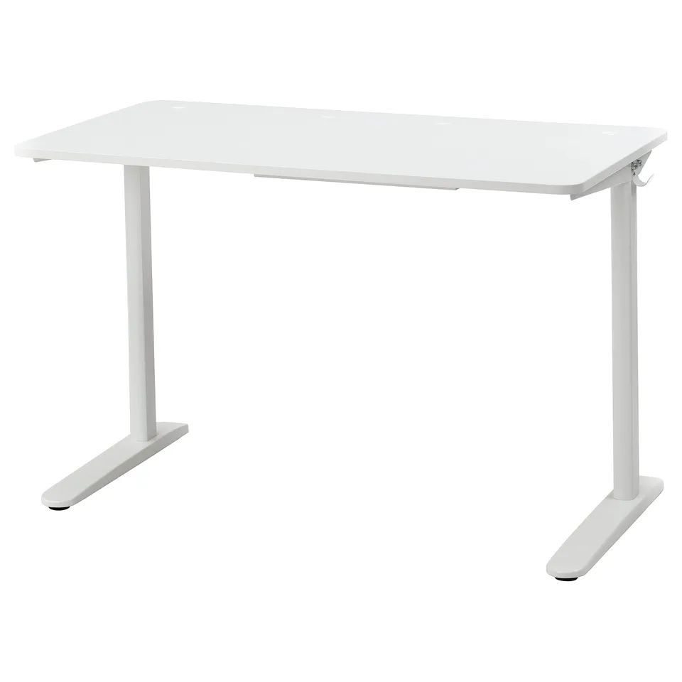 RELATERA white desk: modern, rectangular design with adjustable legs, melamine top, steel frame for stability.