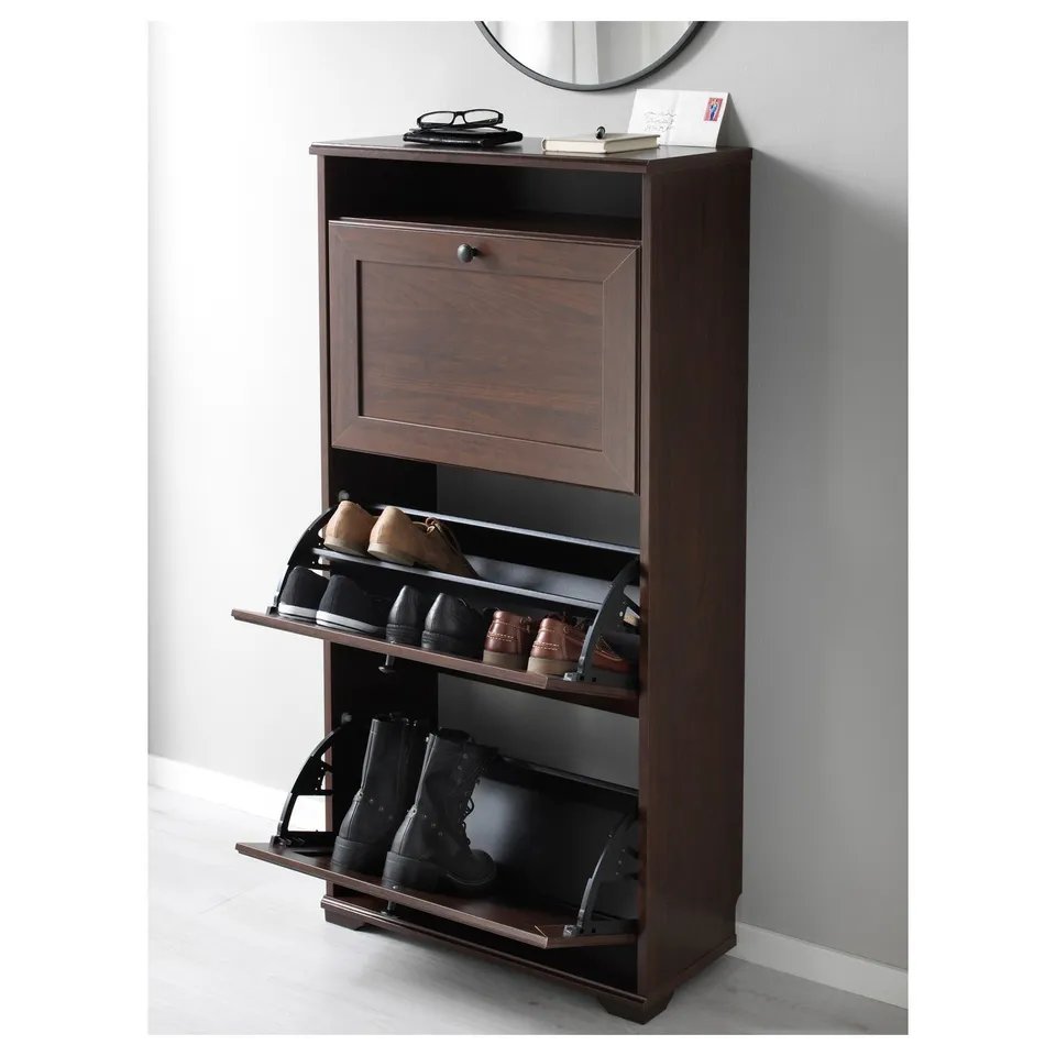 Wall-fixed shoe cabinet with 3 shelves, 15 pairs.