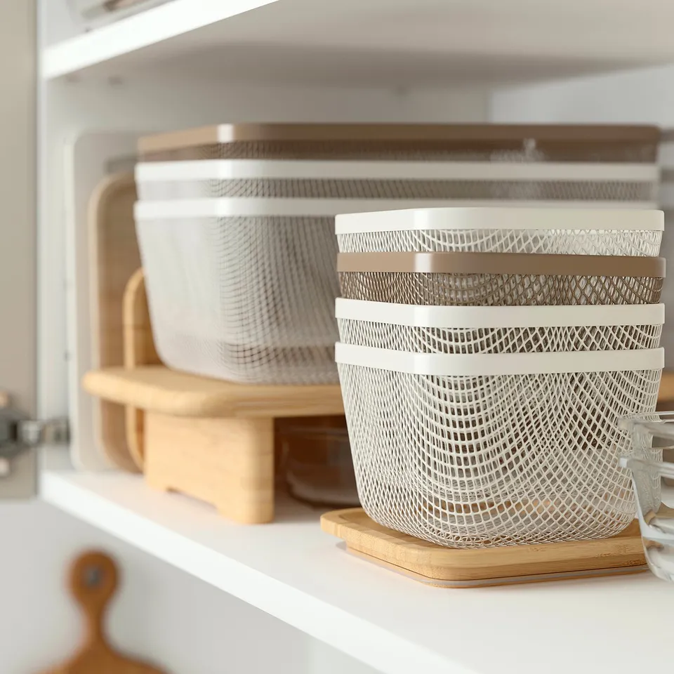 Shelf with IKEA 365+ mesh food baskets, breathable, stackable, and visible.