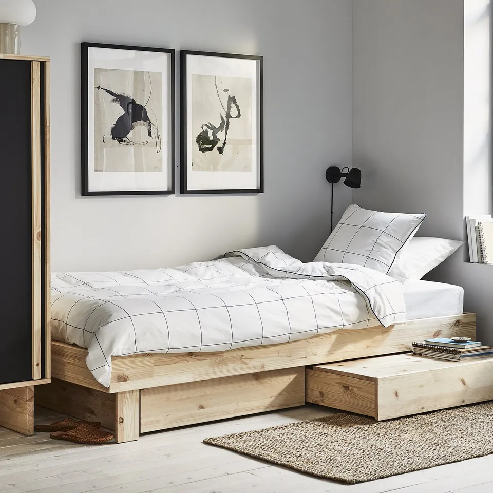 part: GLAMBERGET 2 bed storage boxes and 2 trays