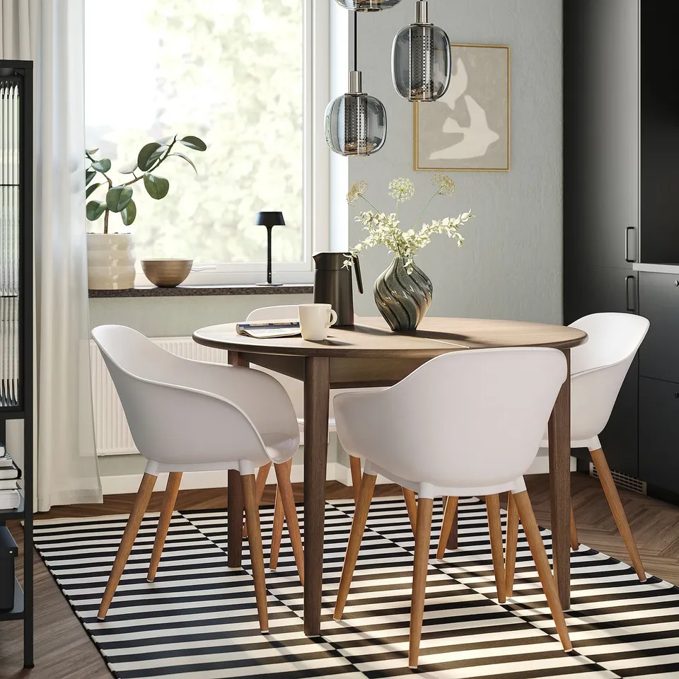 GRÖNSTA in a room