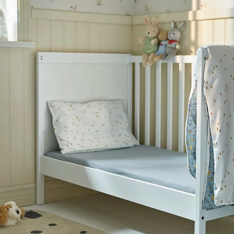 part: GULDVÄVARE fitted sheet for cot