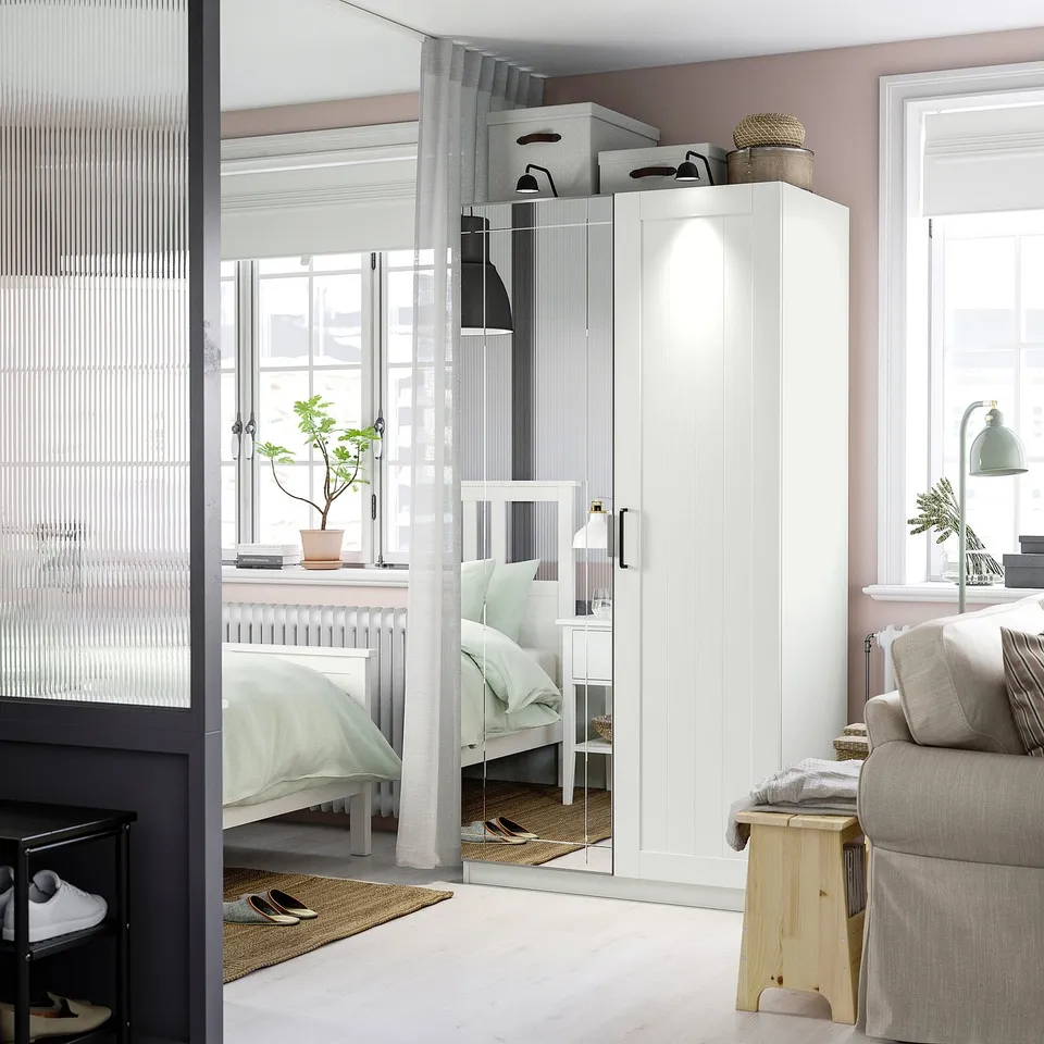 PAX / KAMMARTORP/GULLABERG in a room