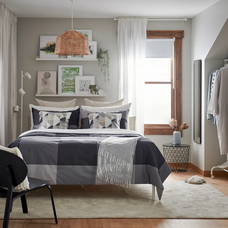 part: BRUNKRISSLA duvet cover and 2 pillowcases