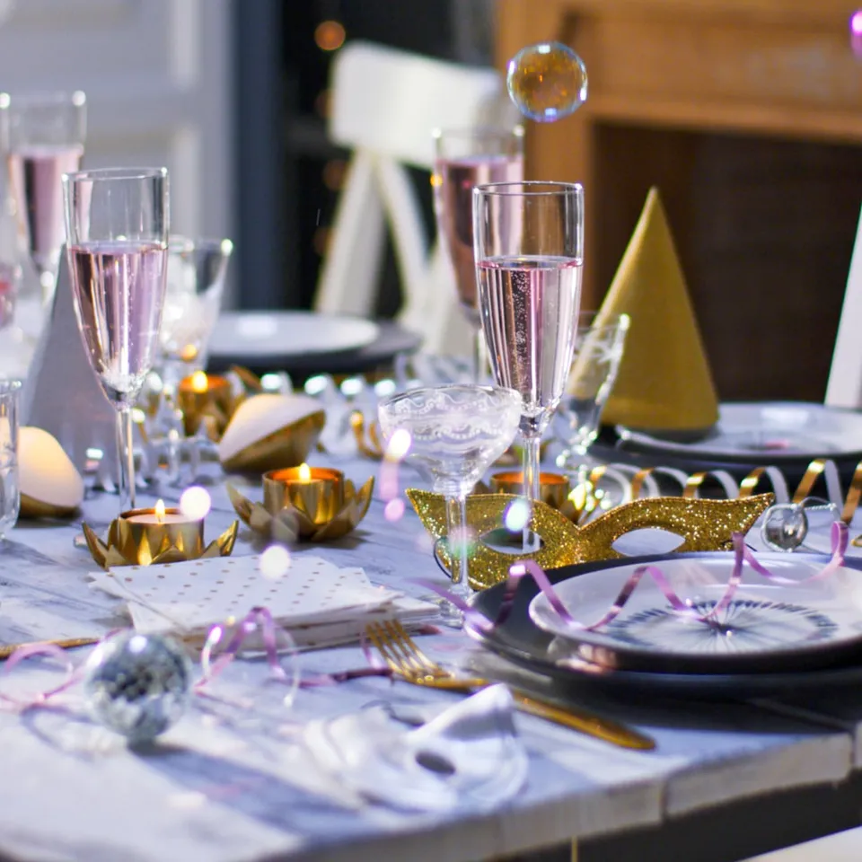 part: SVALKA champagne glass
