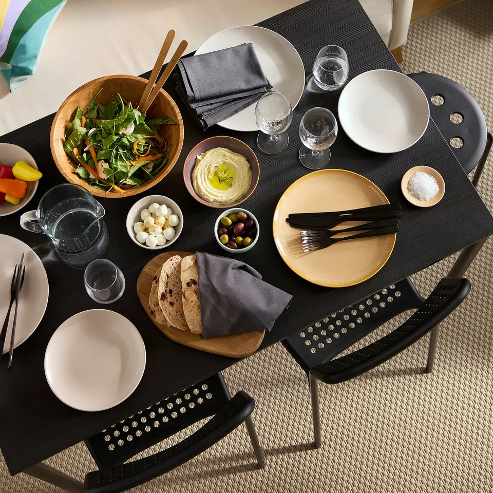 part: SANDSBERG table
