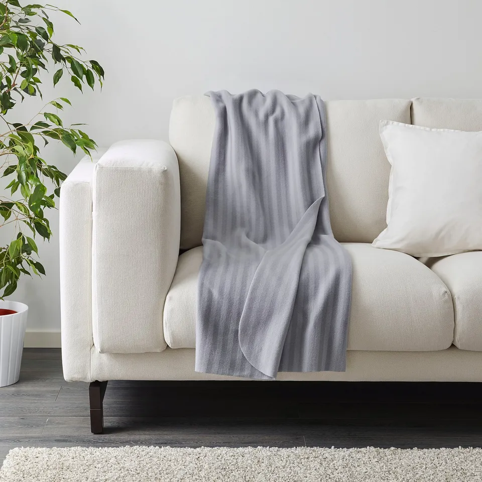 part: VITMOSSA throw