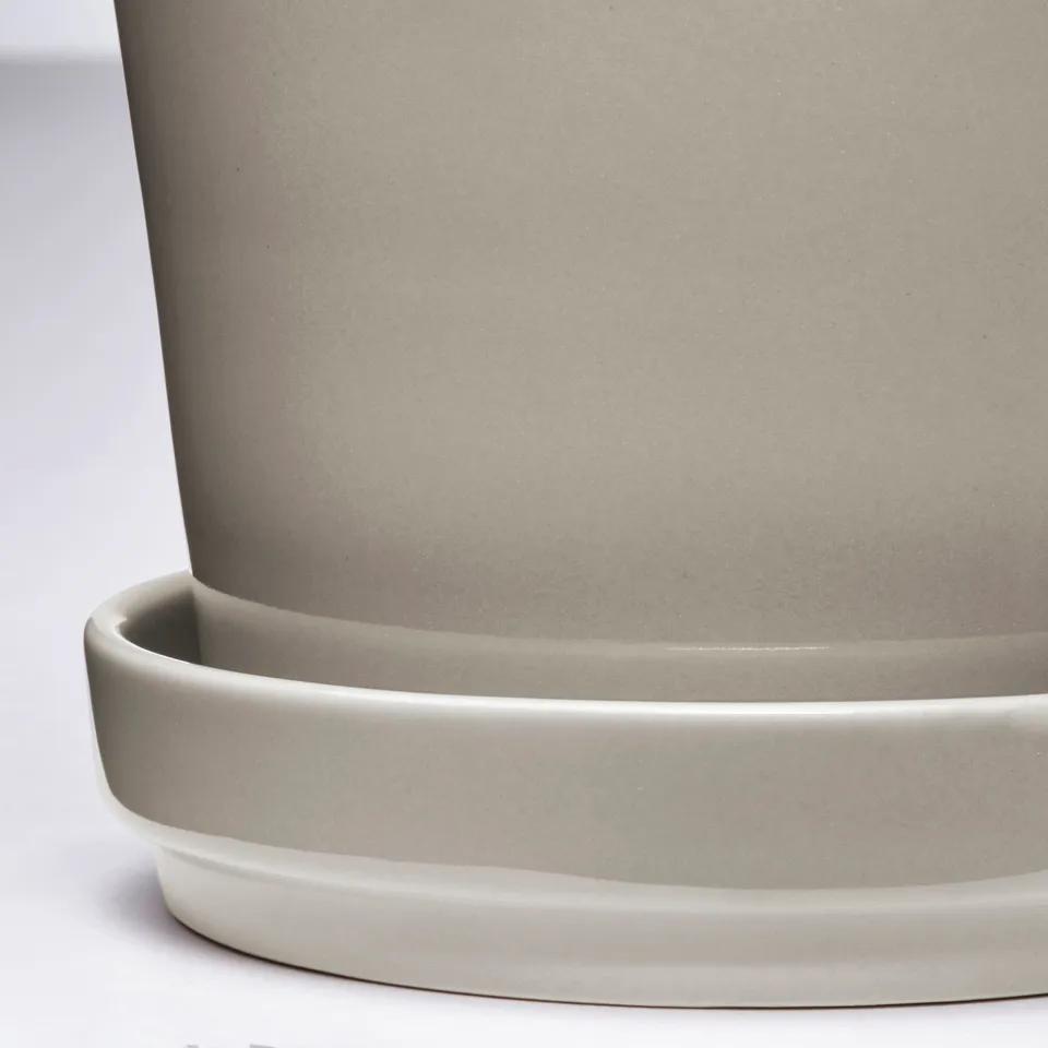 part: KLOTLÖNN plant pot with saucer
