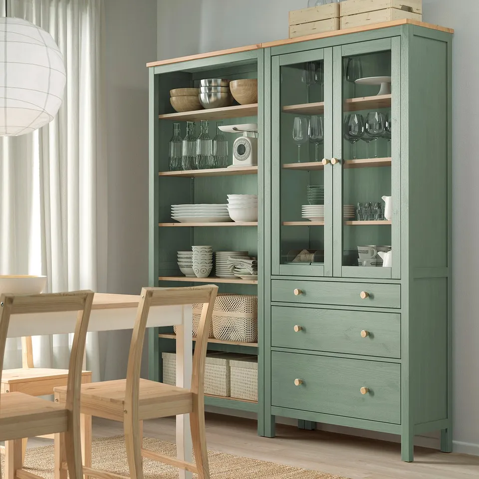 HEMNES in a room