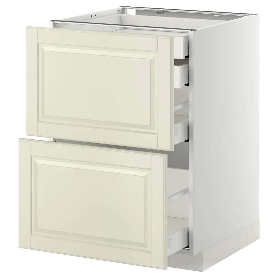 Alt: IKEA METOD off-white cabinet with bevelled edges and integrated drawers.