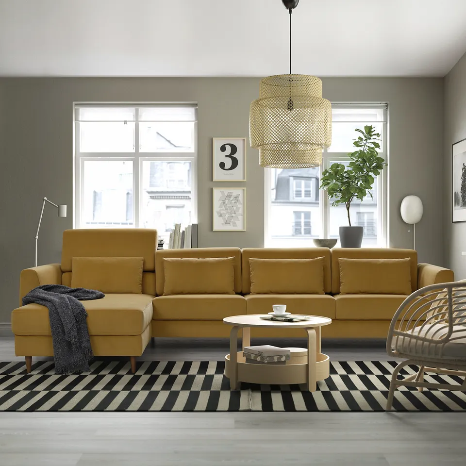 SLATORP in a room