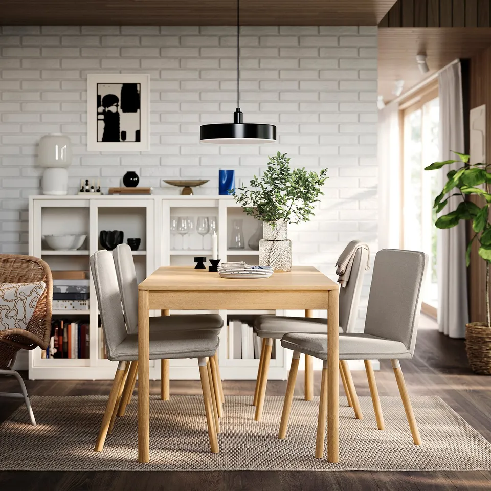 TONSTAD / TONSTAD in a room