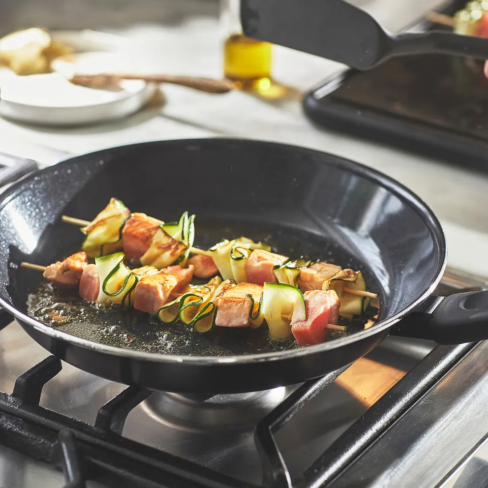 part: HEMLAGAD frying pan
