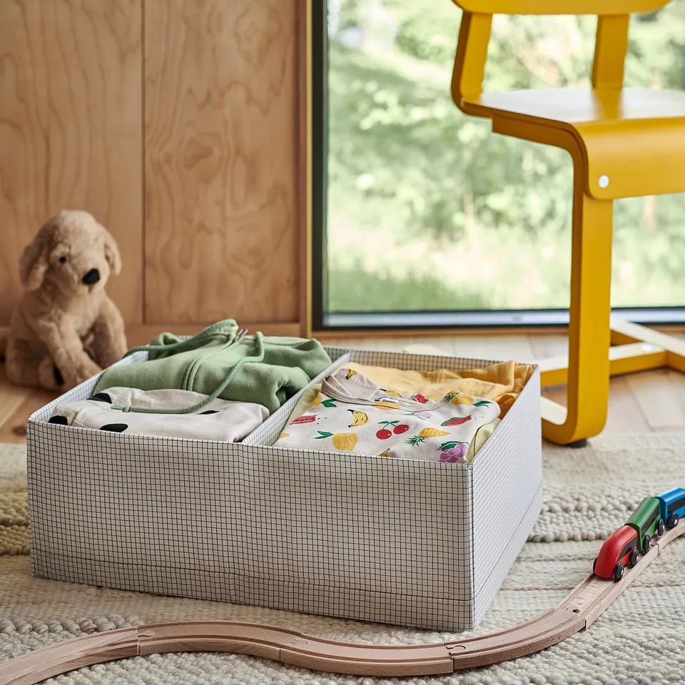 part: STUK box with compartments