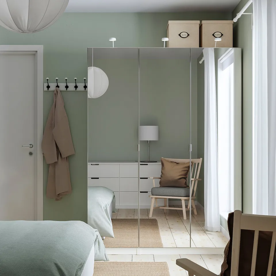 PAX / ÅHEIM in a room