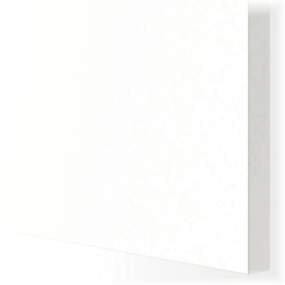 Crisp white METOD cabinet. Modern design, strong build, clean finish. Quality evident in smooth surfaces and neat corners.