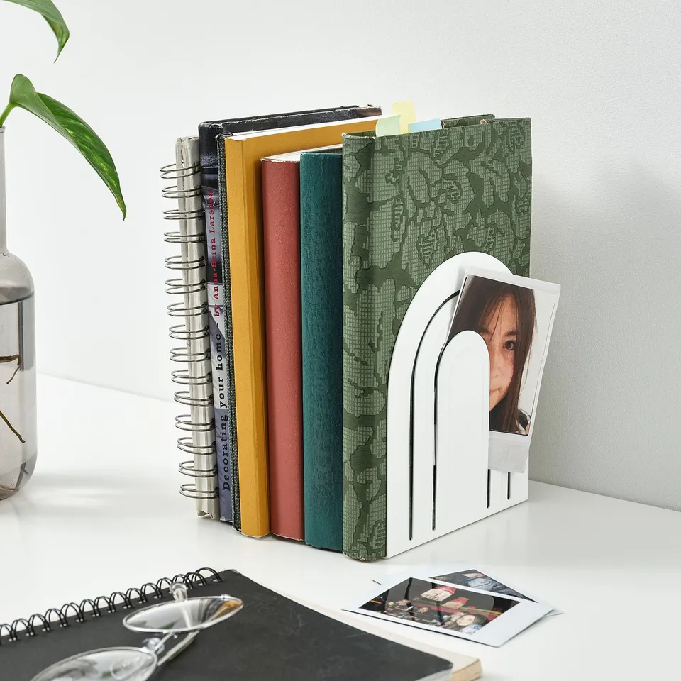 part: HÖSSLA book-end