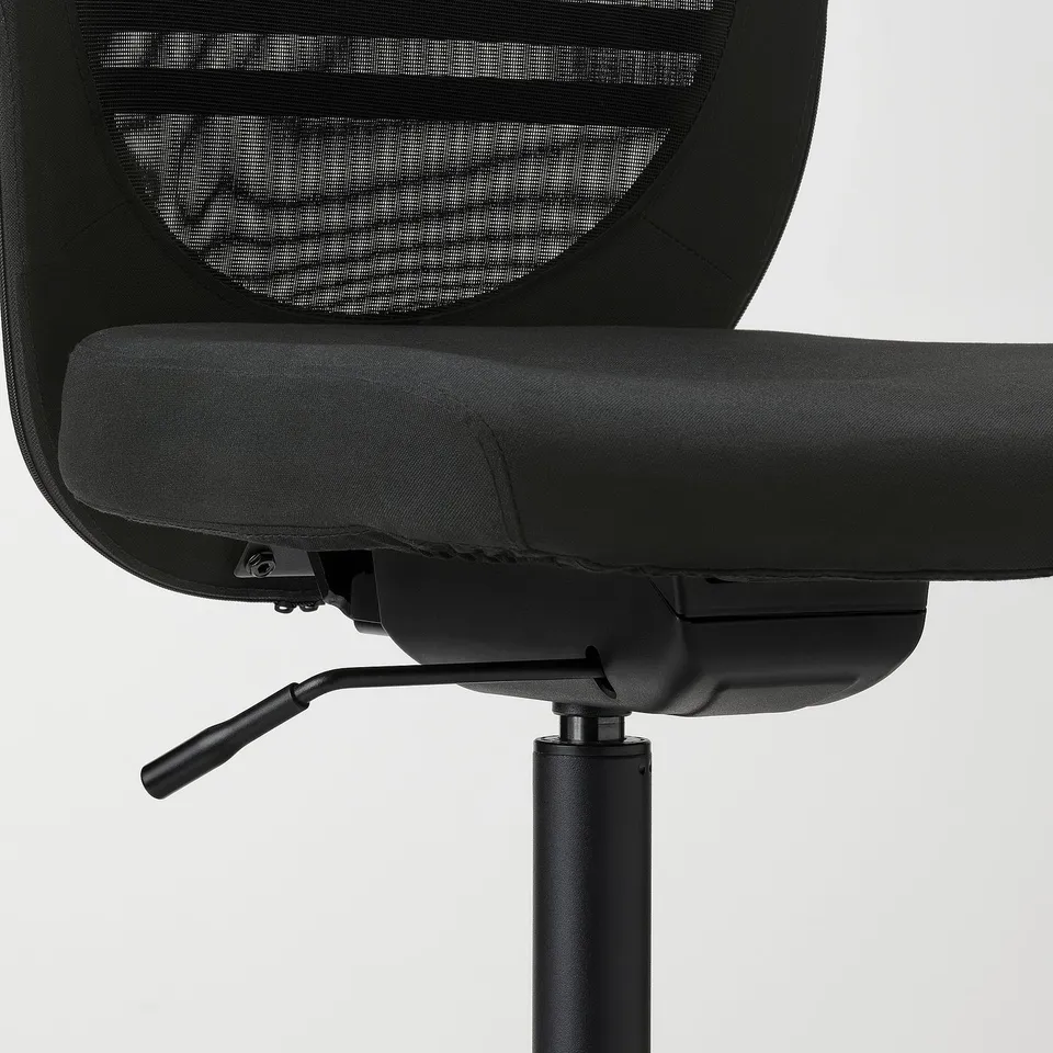 Ergonomic chair with height-adjustable seat, tilt lock, and lumbar support for comfort.