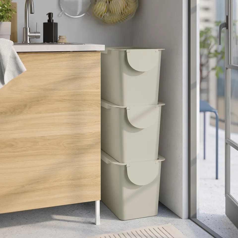 TRÖSKNING Bin with lid, light beige, 25 l