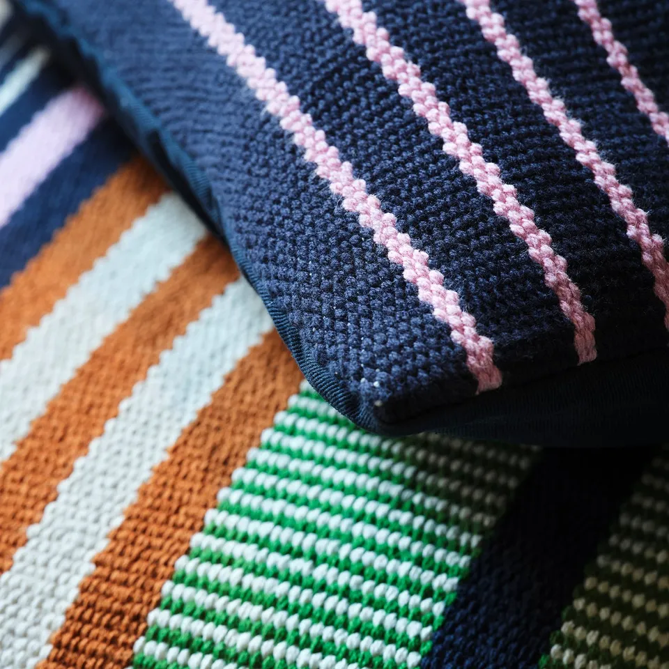 part: MÄVINN cushion cover