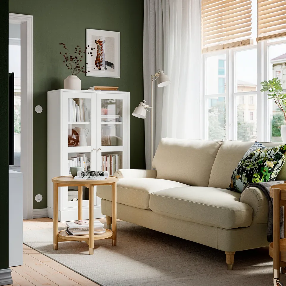 VALNÄS in a room