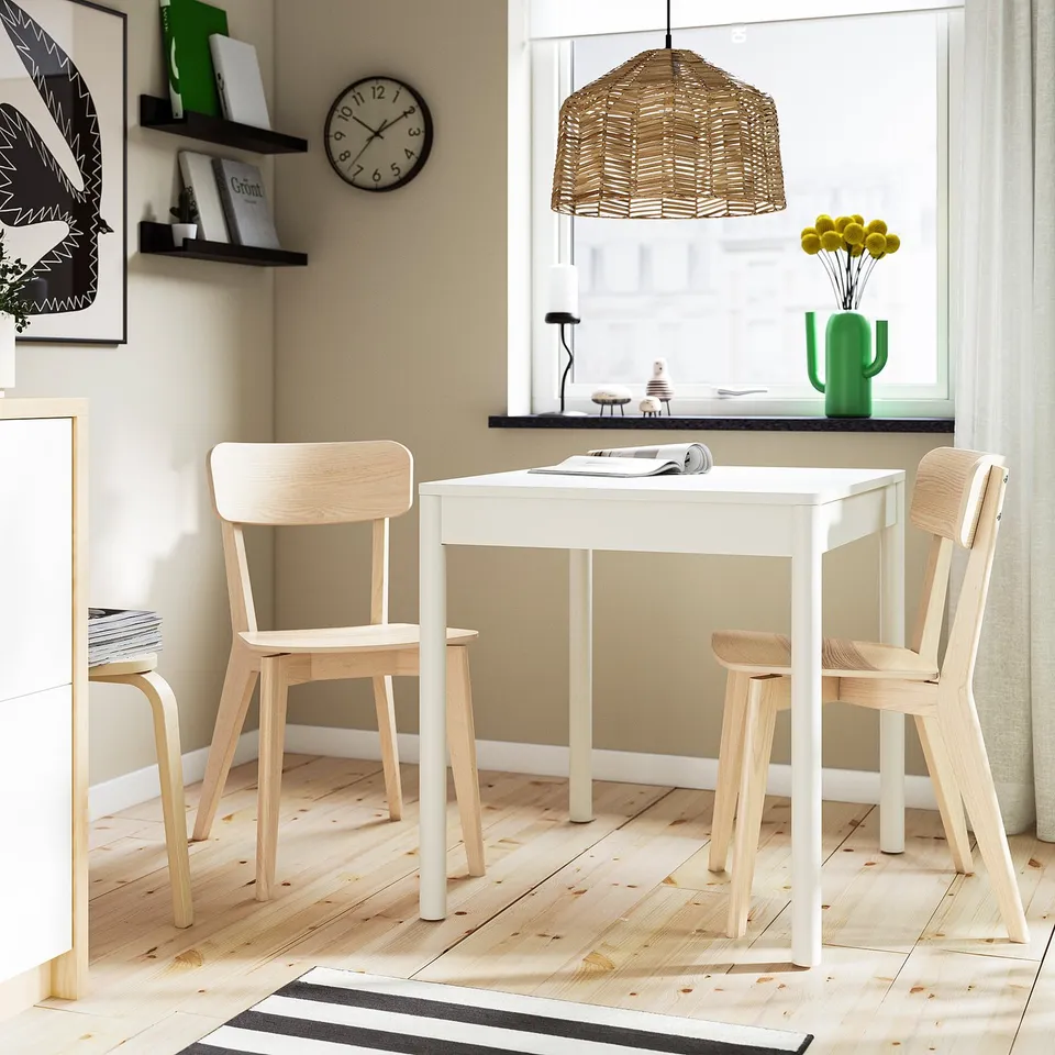 TONSTAD / LISABO in a room