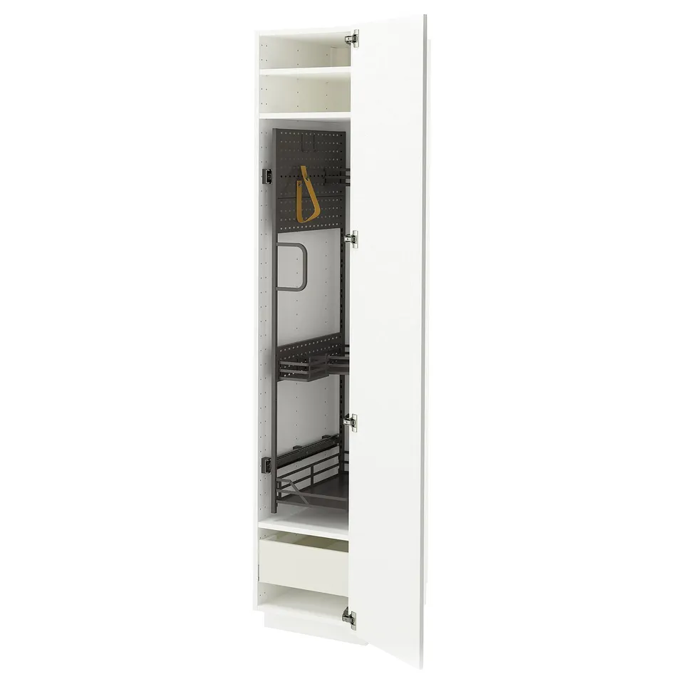 METOD white kitchen unit with pull-out organisers and shelves.