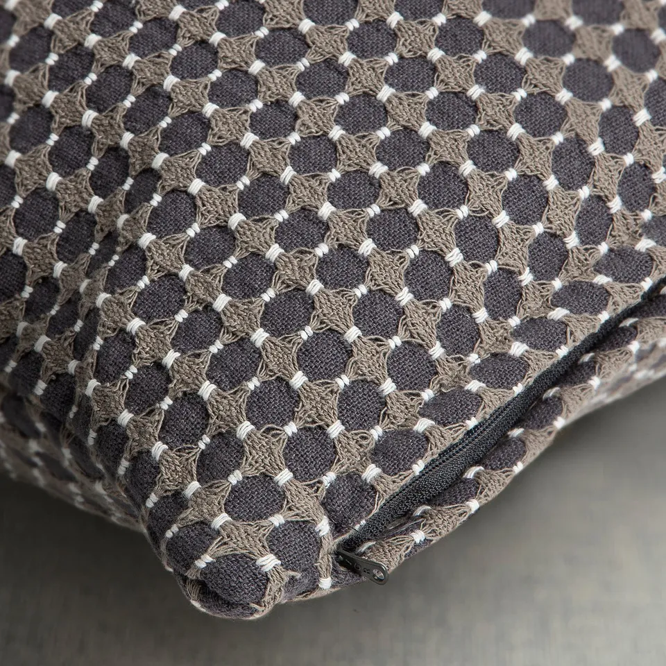 part: BRUNNYCKLAR cushion cover
